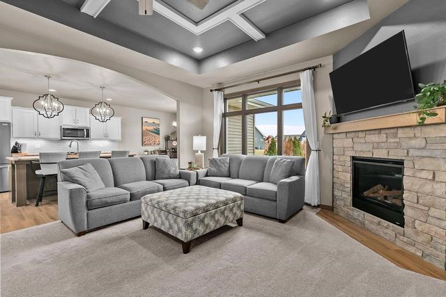 2934 E TURQUOISE LANE, Appleton, WI 54913