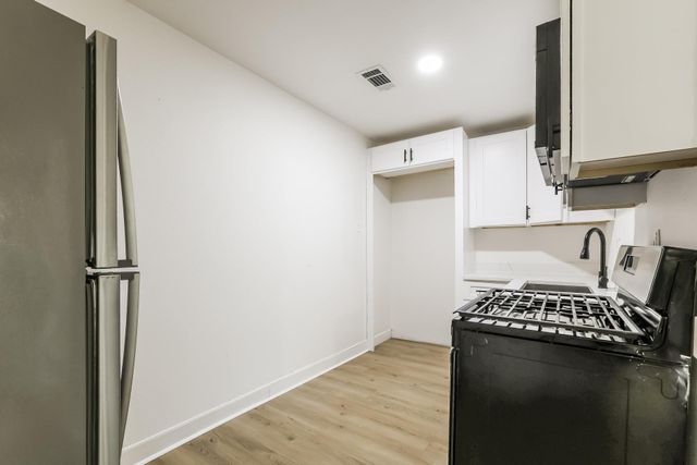 502 N Jones Street, Baytown, TX 77520