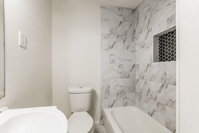 502 N Jones Street, Baytown, TX 77520