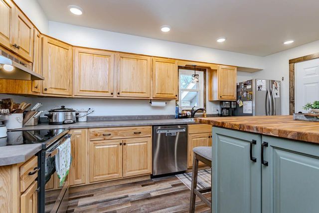 1002 E 7TH STREET, Merrill, WI 54452