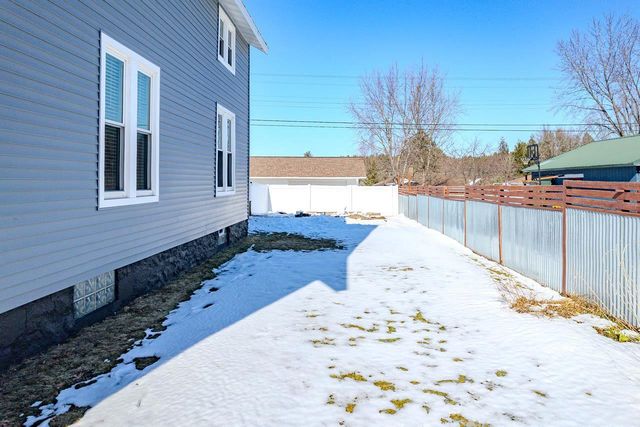 1002 E 7TH STREET, Merrill, WI 54452