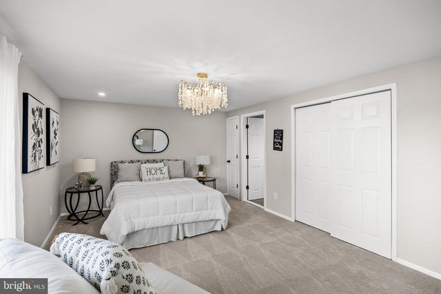 2 PRIMROSE DR, Sicklerville, NJ 08081