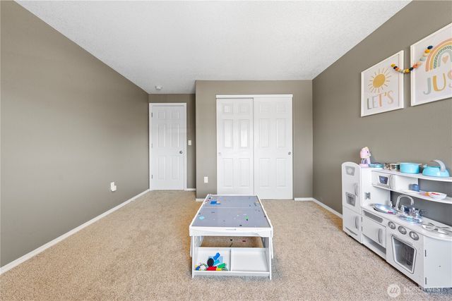 533 S Glenmoor Drive, Moses Lake, WA 98837
