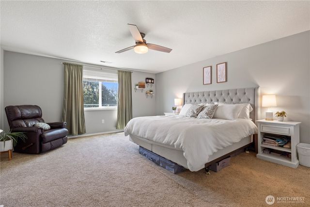 533 S Glenmoor Drive, Moses Lake, WA 98837
