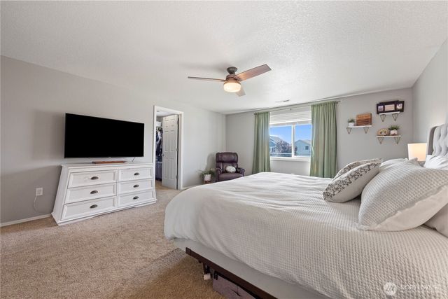 533 S Glenmoor Drive, Moses Lake, WA 98837