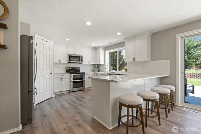 533 S Glenmoor Drive, Moses Lake, WA 98837