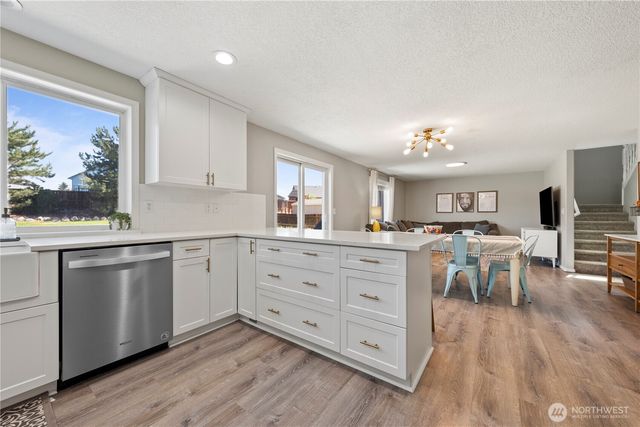 533 S Glenmoor Drive, Moses Lake, WA 98837