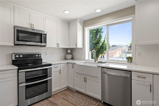533 S Glenmoor Drive, Moses Lake, WA 98837