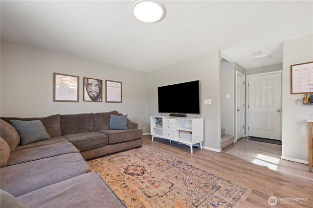 533 S Glenmoor Drive, Moses Lake, WA 98837