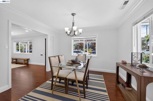 20556 Forest Ave, Castro Valley, CA 94546