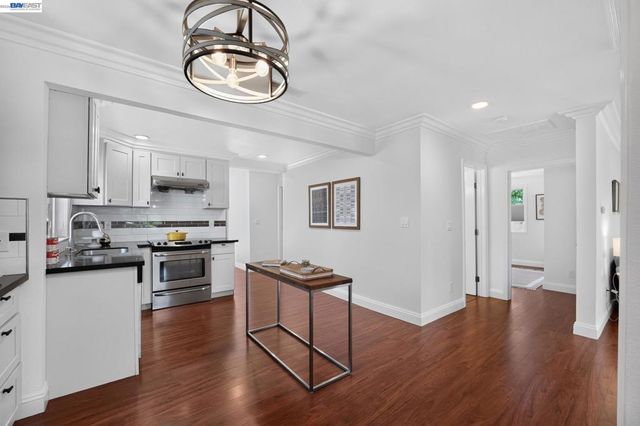 20556 Forest Ave, Castro Valley, CA 94546