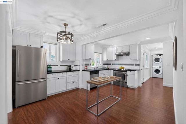20556 Forest Ave, Castro Valley, CA 94546