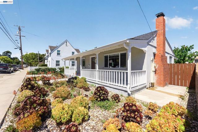 20556 Forest Ave, Castro Valley, CA 94546
