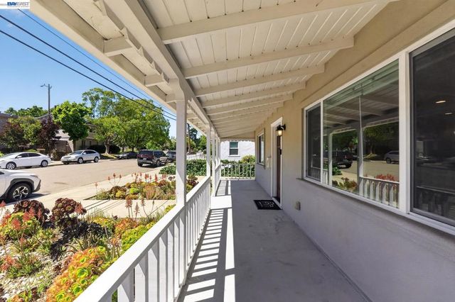 20556 Forest Ave, Castro Valley, CA 94546