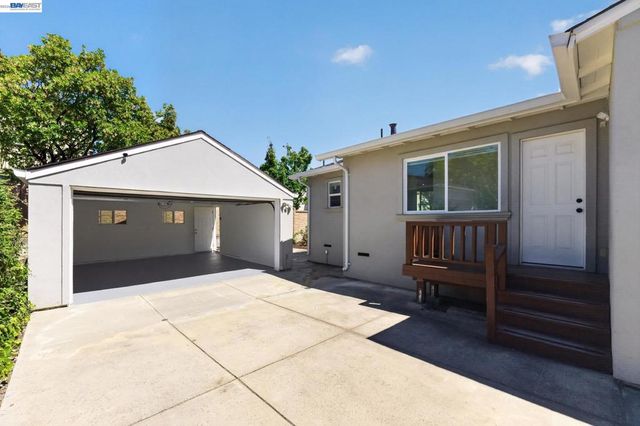 20556 Forest Ave, Castro Valley, CA 94546