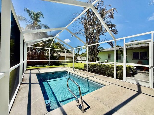2233 SNEAD AVENUE, Dunedin, FL 34698