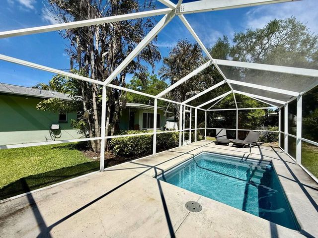 2233 SNEAD AVENUE, Dunedin, FL 34698
