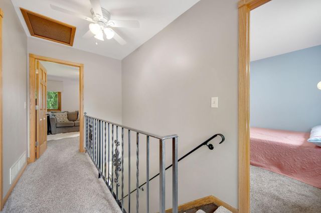 8775 Maplebrook Parkway N, Brooklyn Park, MN 55445