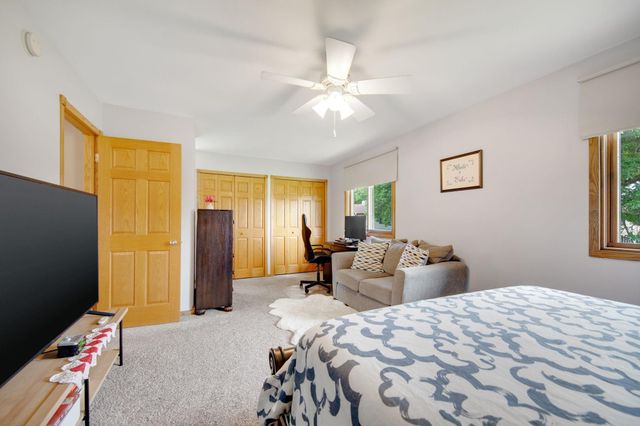 8775 Maplebrook Parkway N, Brooklyn Park, MN 55445