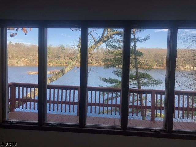 6 Jans Way, Byram Twp., NJ 07821