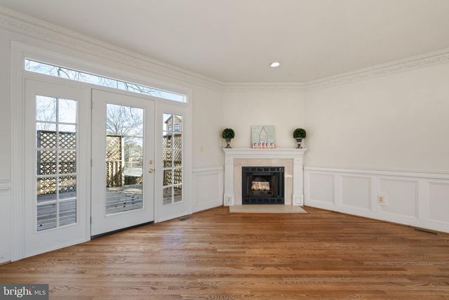 1537 CEDAR AVE, Mclean, VA 22101