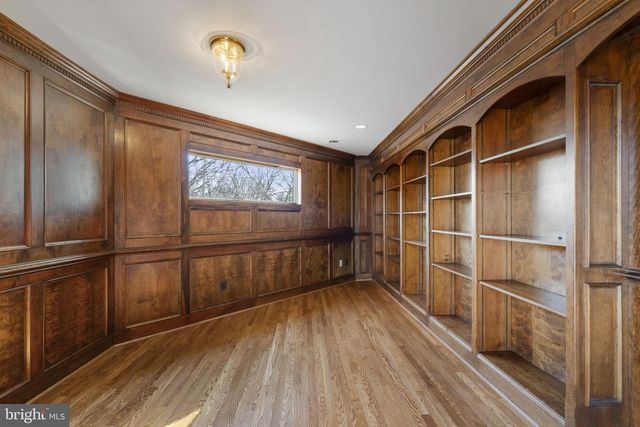 1537 CEDAR AVE, Mclean, VA 22101