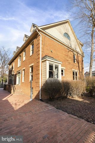 1537 CEDAR AVE, Mclean, VA 22101