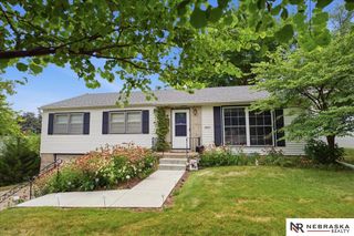 5805 Charles Street, Omaha, NE 68132