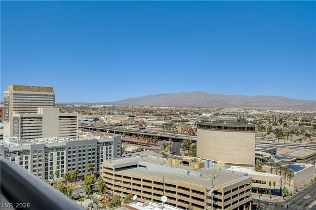 150 North Las Vegas Boulevard 2002, Las Vegas, NV 89101