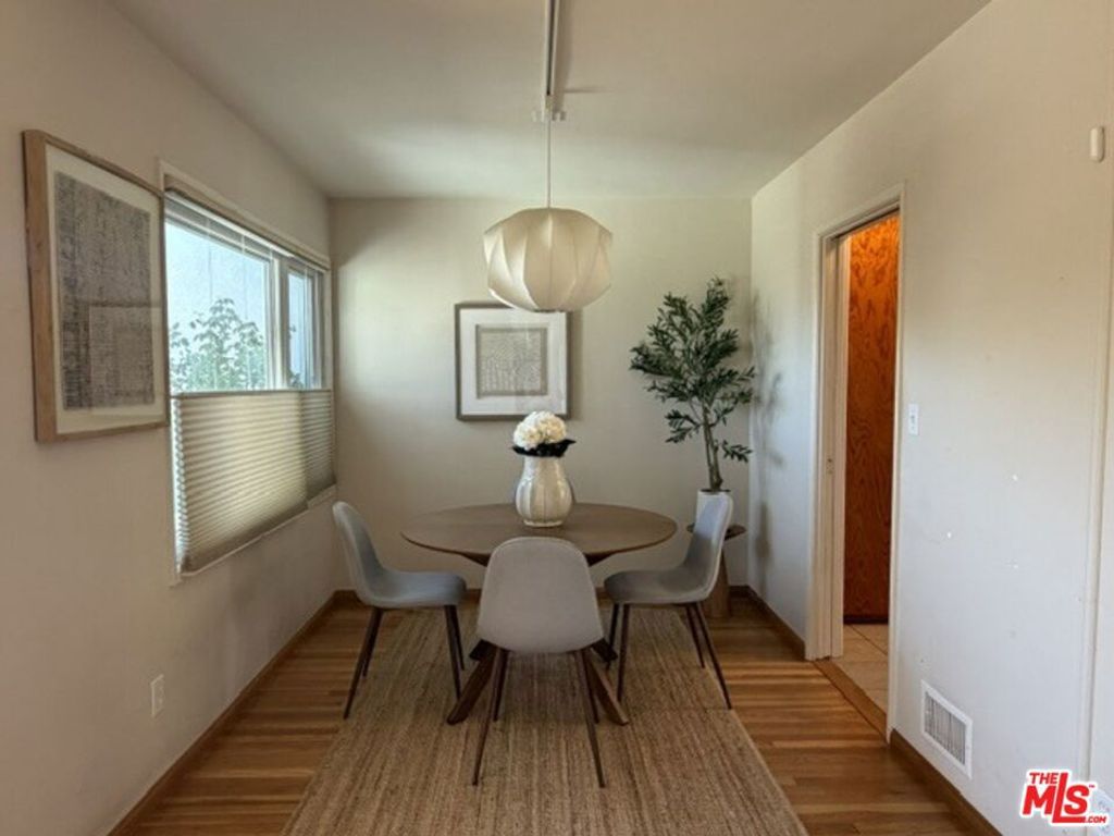 12207 Palms Boulevard, Los Angeles, CA 90066 — photo 4
