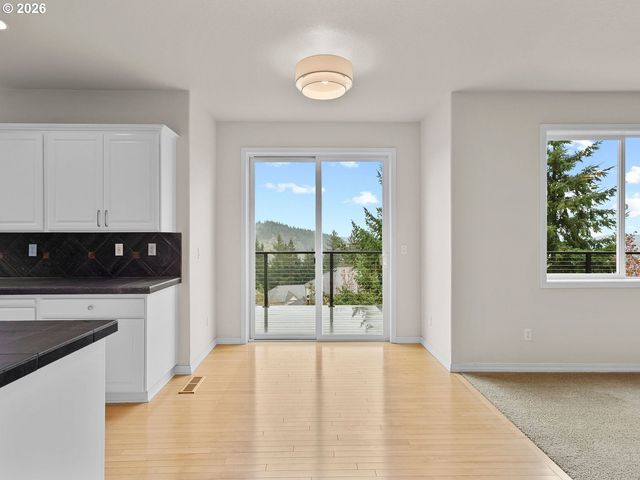 10928 Se LENORE St, Happy Valley, OR 97086