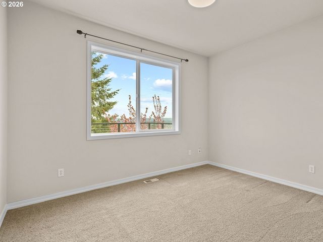 10928 Se LENORE St, Happy Valley, OR 97086