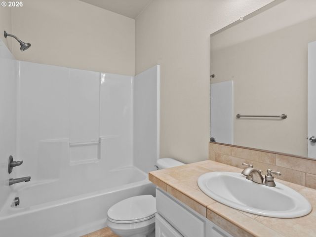 10928 Se LENORE St, Happy Valley, OR 97086