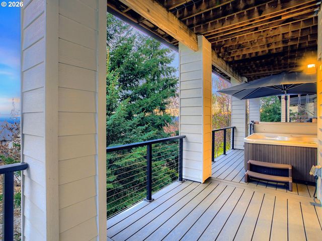 10928 Se LENORE St, Happy Valley, OR 97086