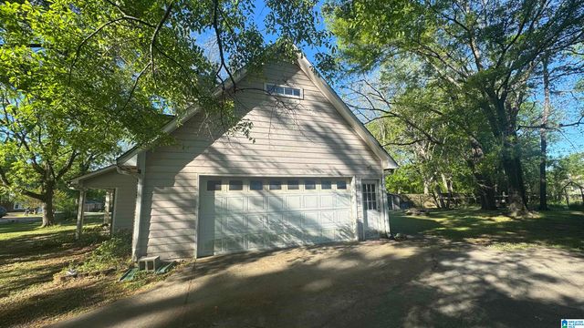 902 10TH STREET SW, Alabaster, AL 35007