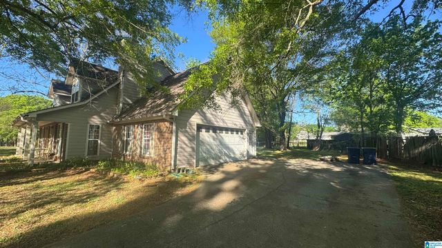 902 10TH STREET SW, Alabaster, AL 35007