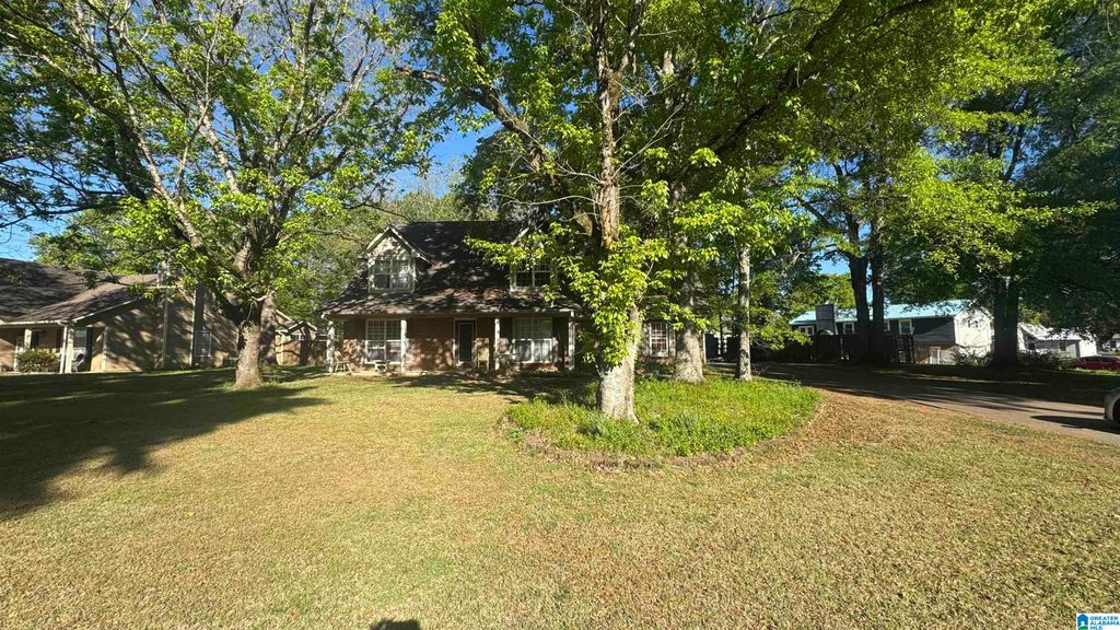 902 10TH STREET SW, Alabaster, AL 35007