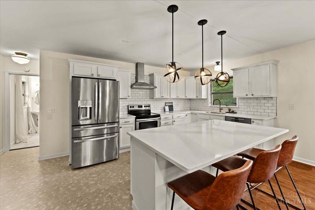 312 Ardon Lane, Wyoming, OH 45215