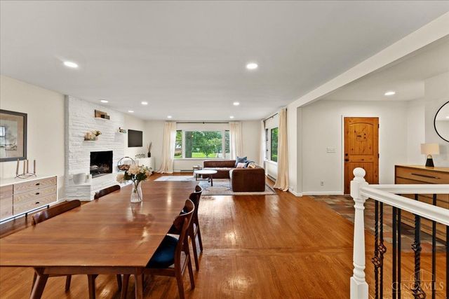 312 Ardon Lane, Wyoming, OH 45215
