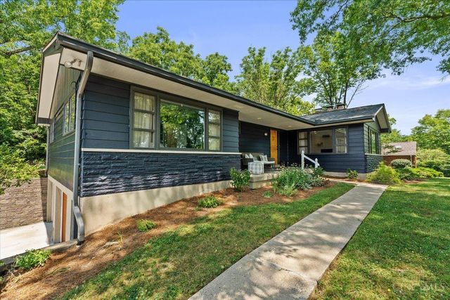 312 Ardon Lane, Wyoming, OH 45215