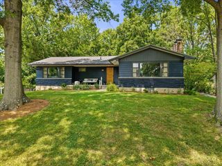 312 Ardon Lane, Wyoming, OH 45215