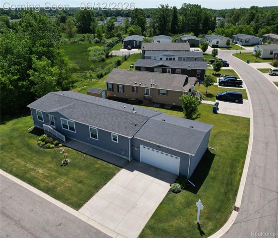 9758 Home Court, Tyrone Township, MI 48430