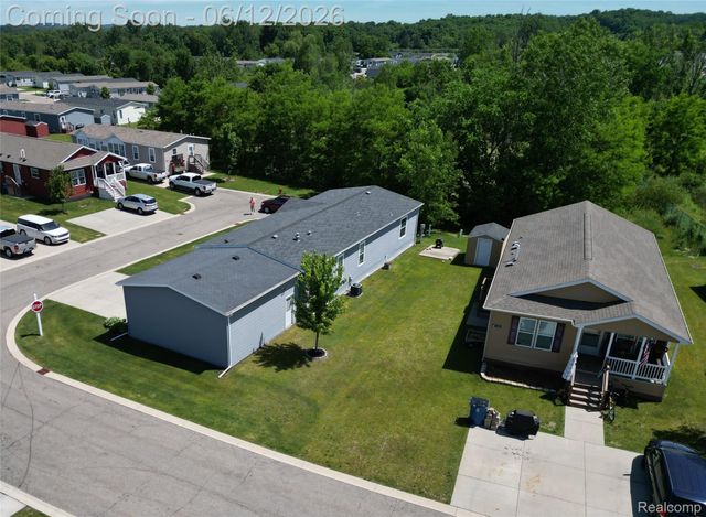 9758 Home Court, Tyrone Township, MI 48430