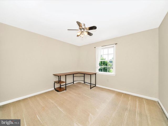 16815 CAVALRY DR, Williamsport, MD 21795