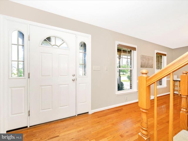 16815 CAVALRY DR, Williamsport, MD 21795