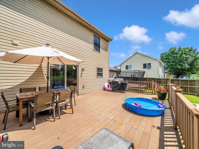 16815 CAVALRY DR, Williamsport, MD 21795