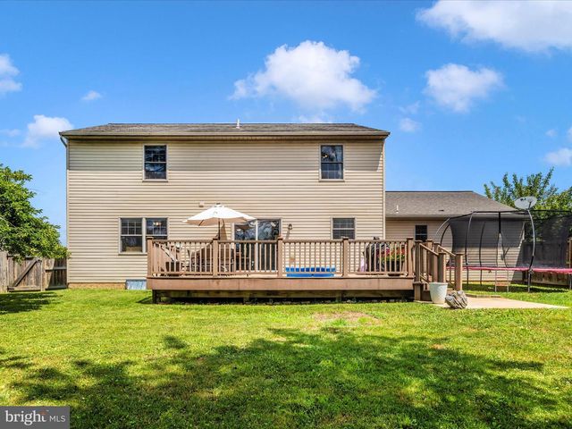 16815 CAVALRY DR, Williamsport, MD 21795