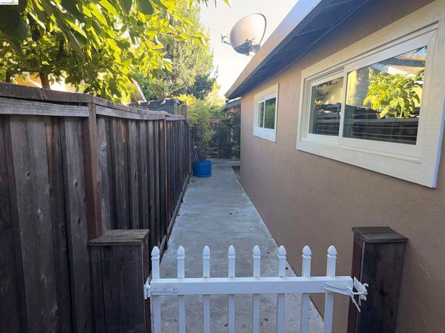 4627 Regina Lane, Concord, CA 94521