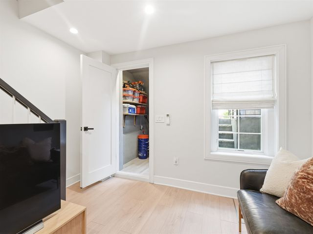 327.5 7TH ST, Jc, Downtown, NJ 07302