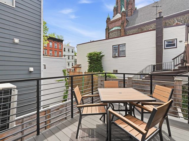 327.5 7TH ST, Jc, Downtown, NJ 07302